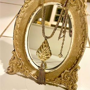 Gold Kendra Scott Necklace